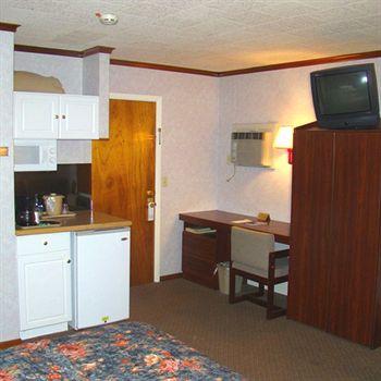 Longvue Inn And Suites Wellsvi Wellsville Dış mekan fotoğraf